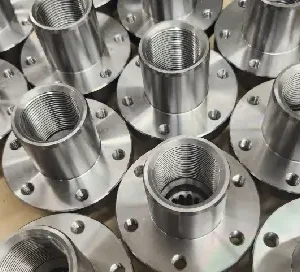 Precision Flanged Threaded Hubs